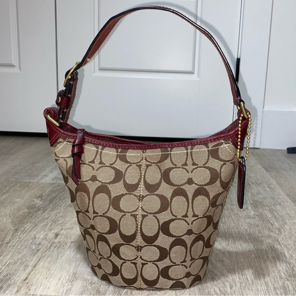 Coach 2007 Vintage Bleecker Bucket Bag Signature Print